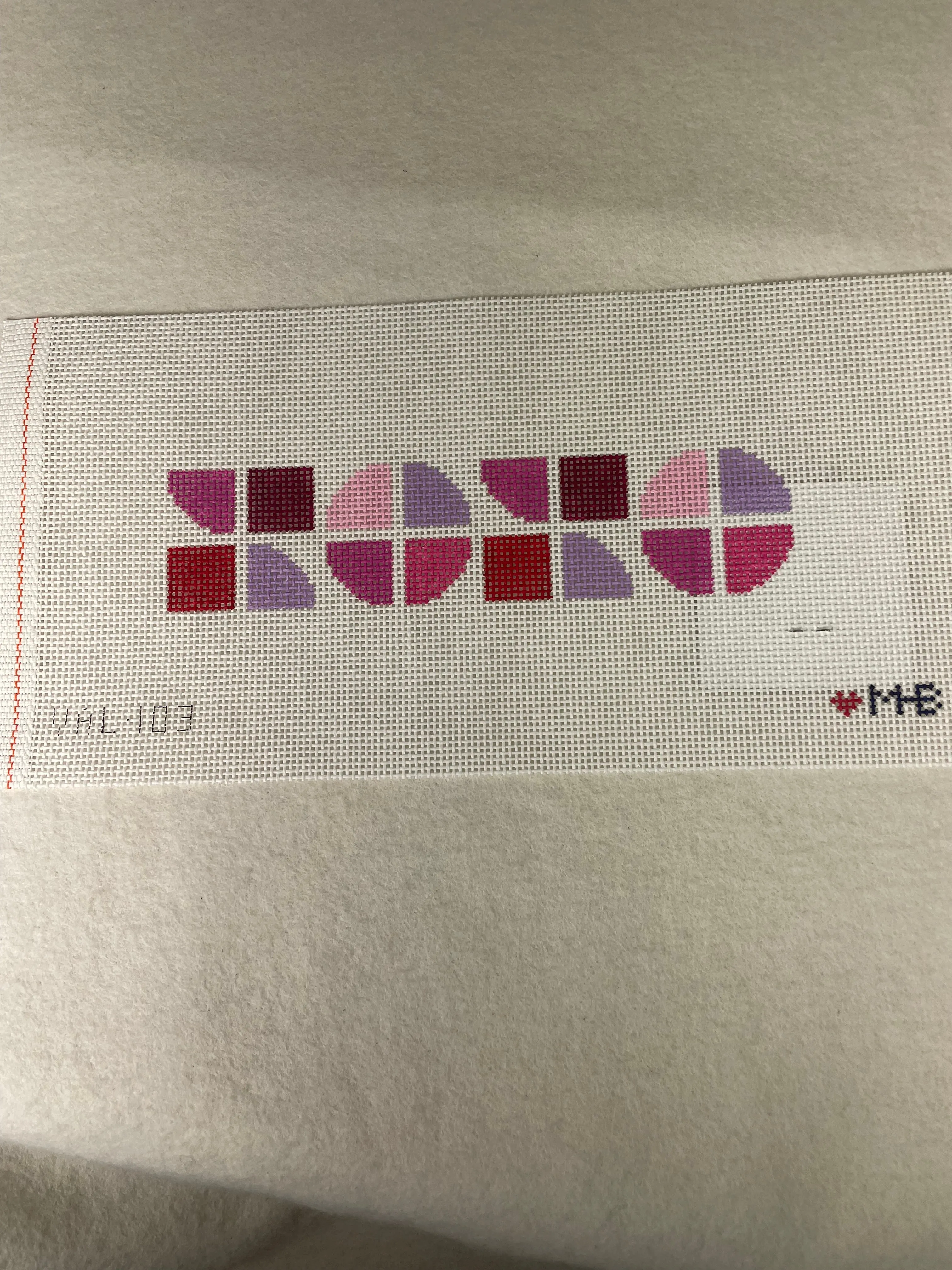 * Love mhb Studio VAL103 XOXO
