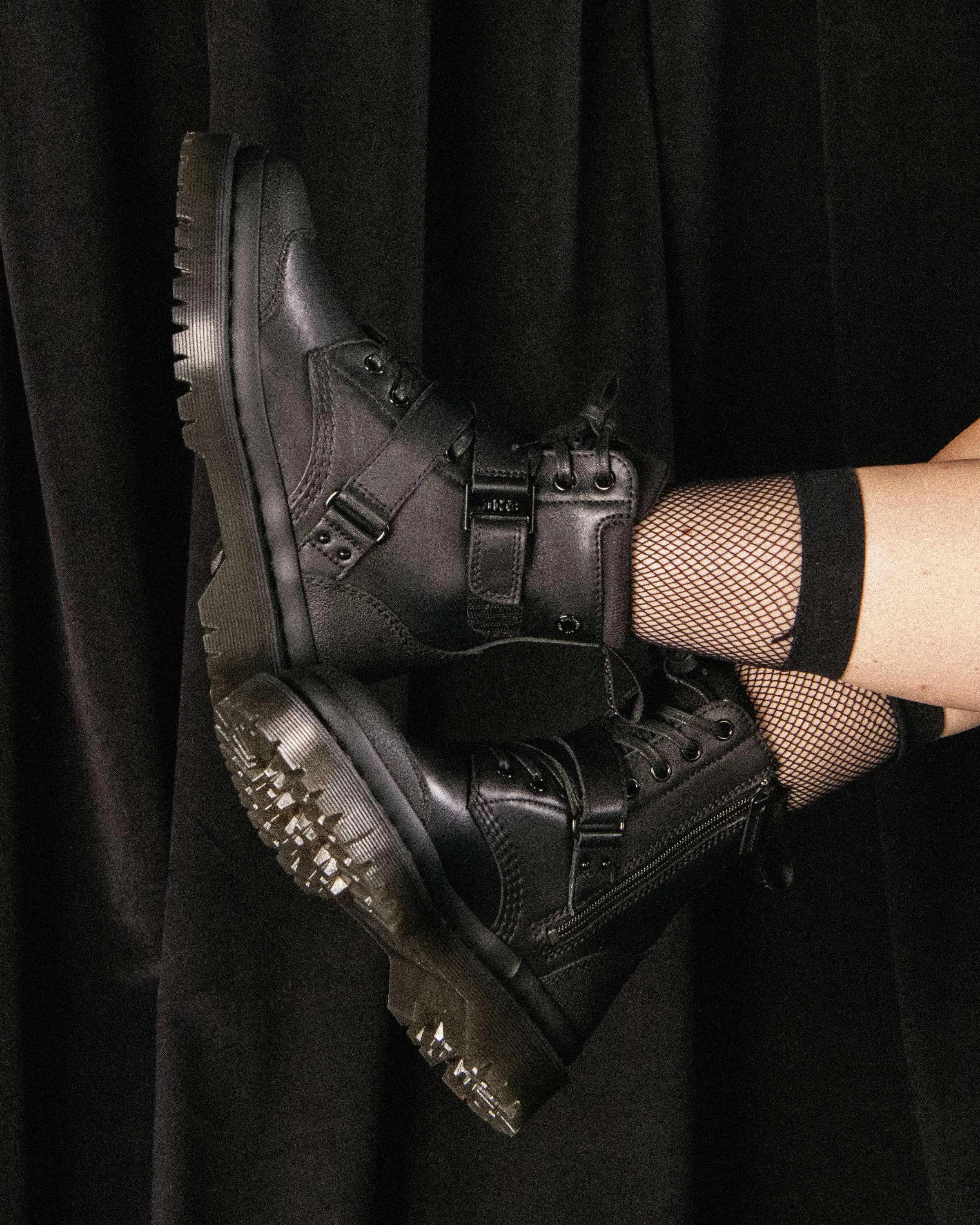 1460 Bex Tech Strap Leather Boots