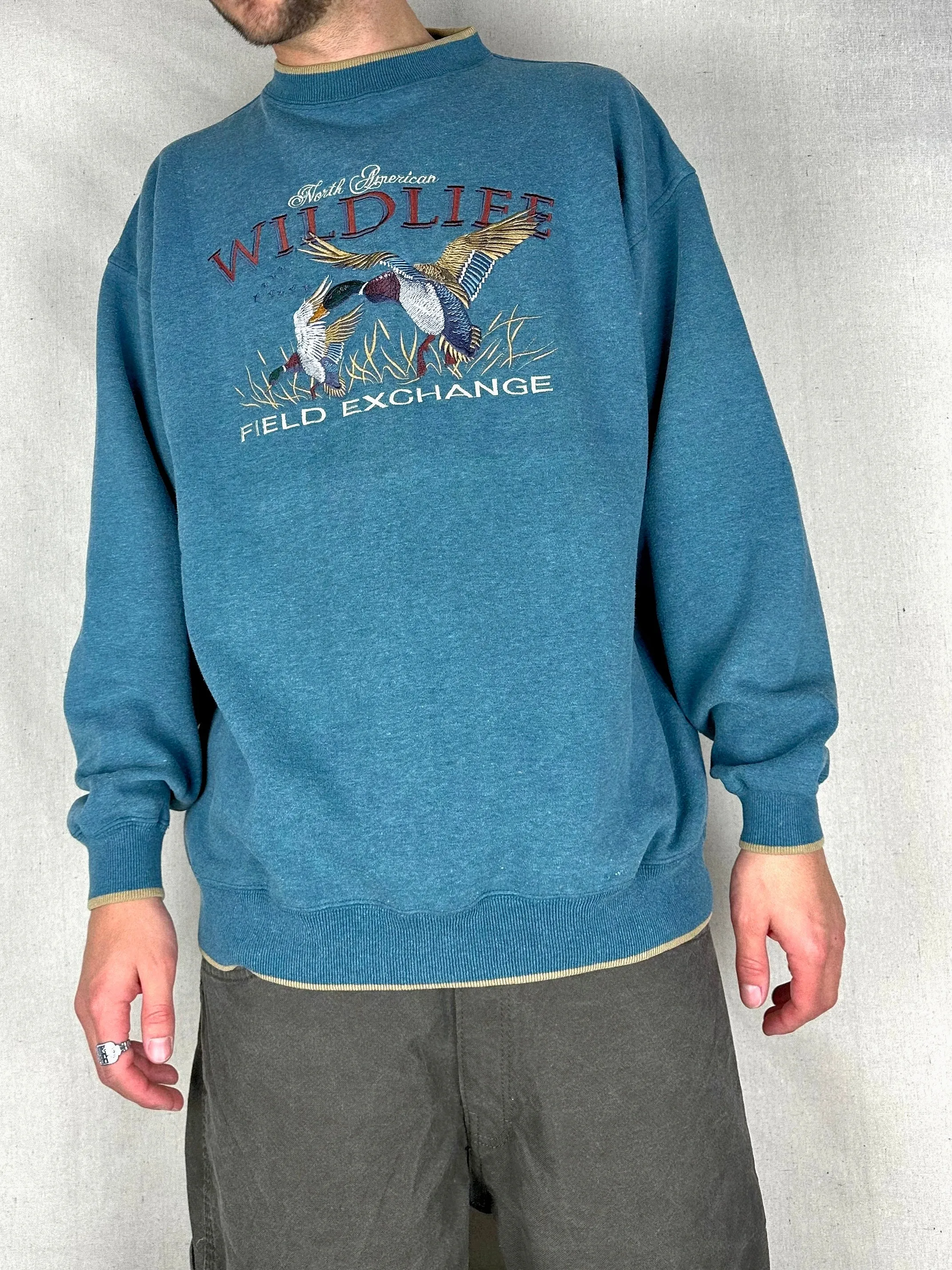 90's Wildlife Embroidered Vintage Sweatshirt Size XL