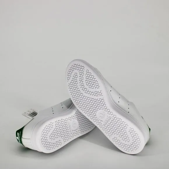 Adidas Originals Stan Smith Sneakers Boys Size 5 in White/Green NEW