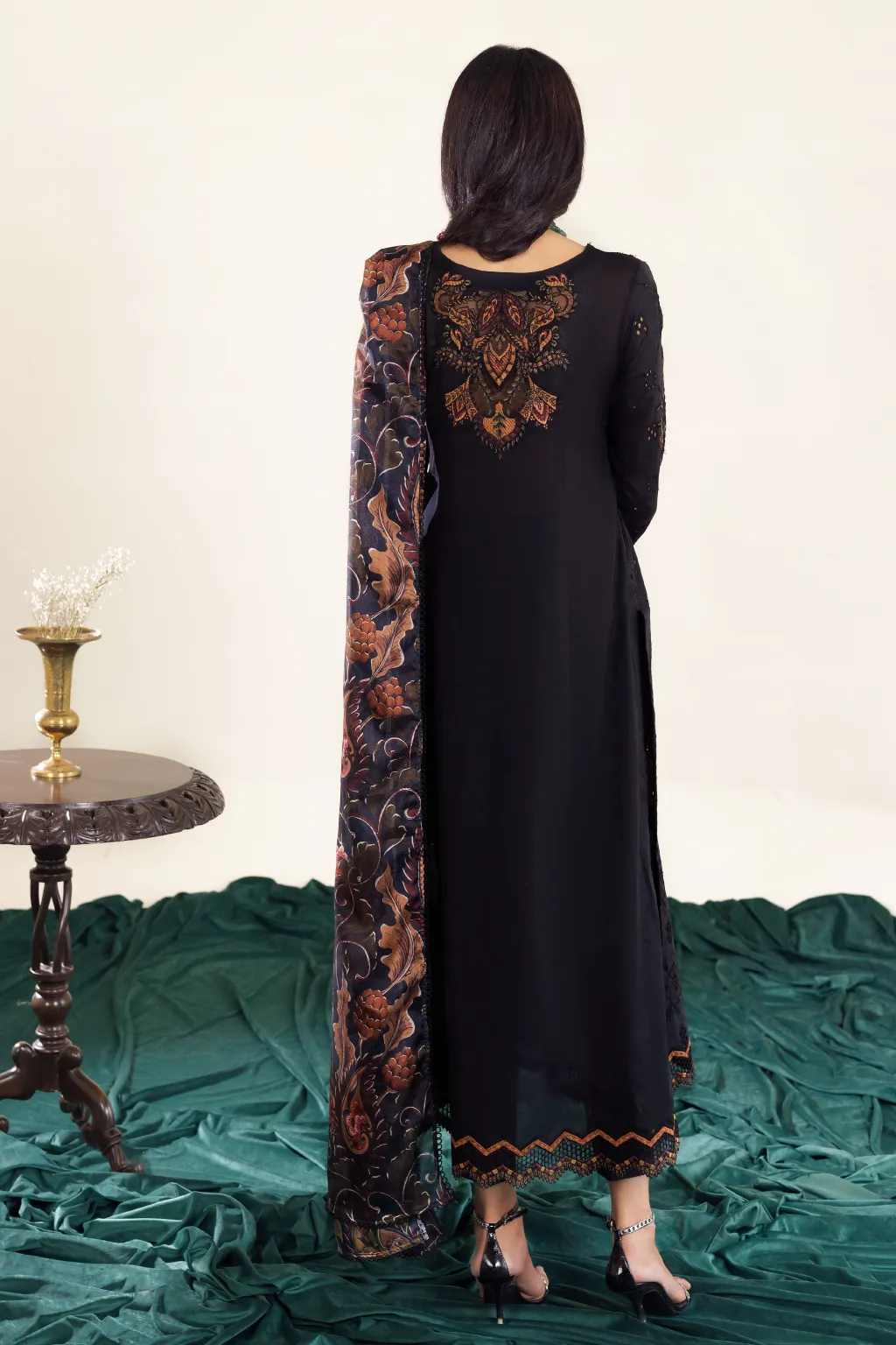 AL-10 Daisha | Iznik Aashiyan Embroidered unstitched Festive Lawn23