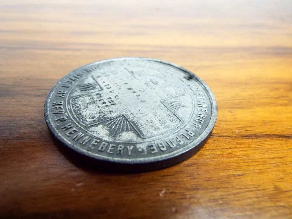 Antique Roman Catholic P Hennebery Total Abstinence Pledge Coin
