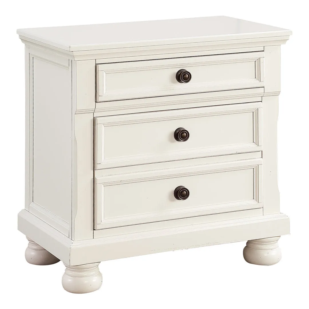 Bade 3 - Drawer Nightstand Beachcrest Home™ Color: White