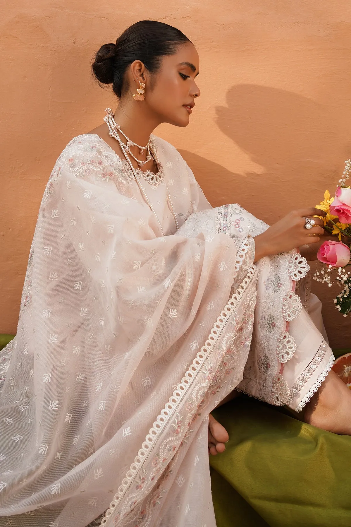 BAROQUE | SWISS VOILE '23 | EMBROIDERED JACQUARD LAWN SL10-D08