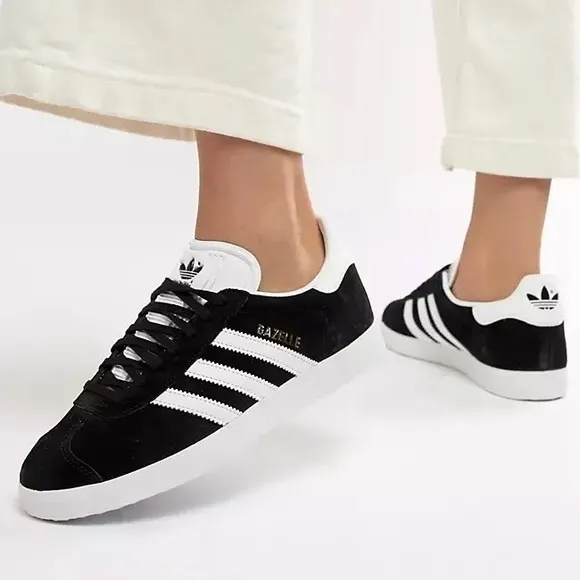 Brand New Adidas Gazelle Big Kids's Black and White Sneakers BB2502