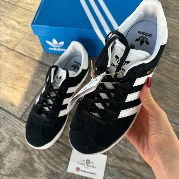 Brand New Adidas Gazelle Big Kids's Black and White Sneakers BB2502