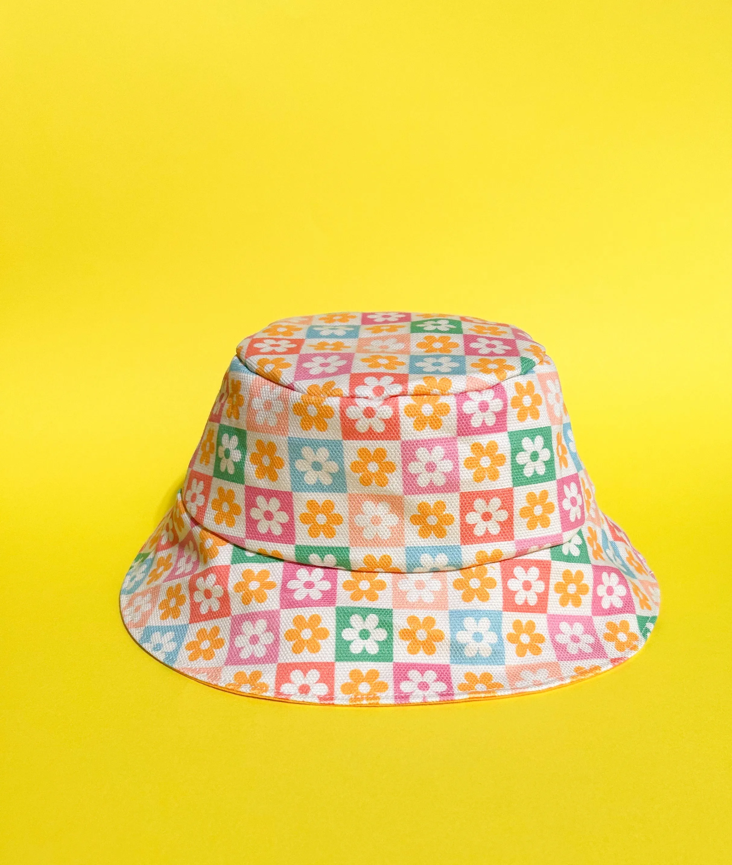 Bucket Hat: Flower Checkered