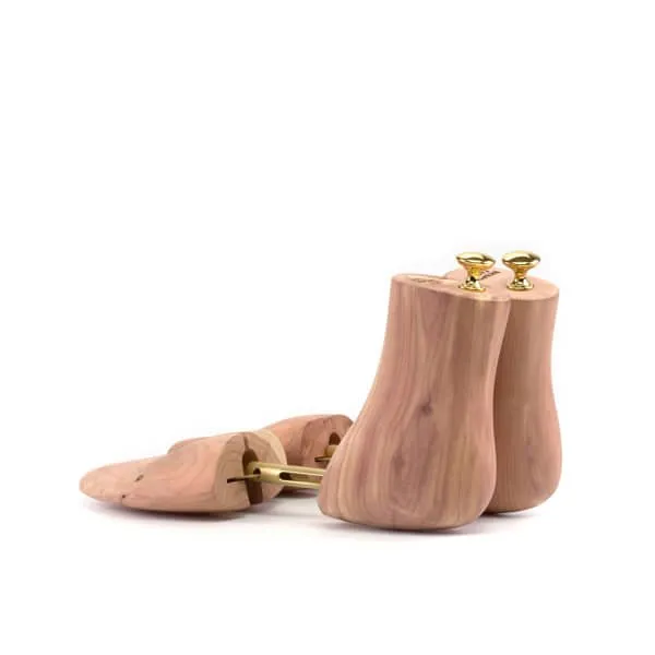 Cedar Boot Trees