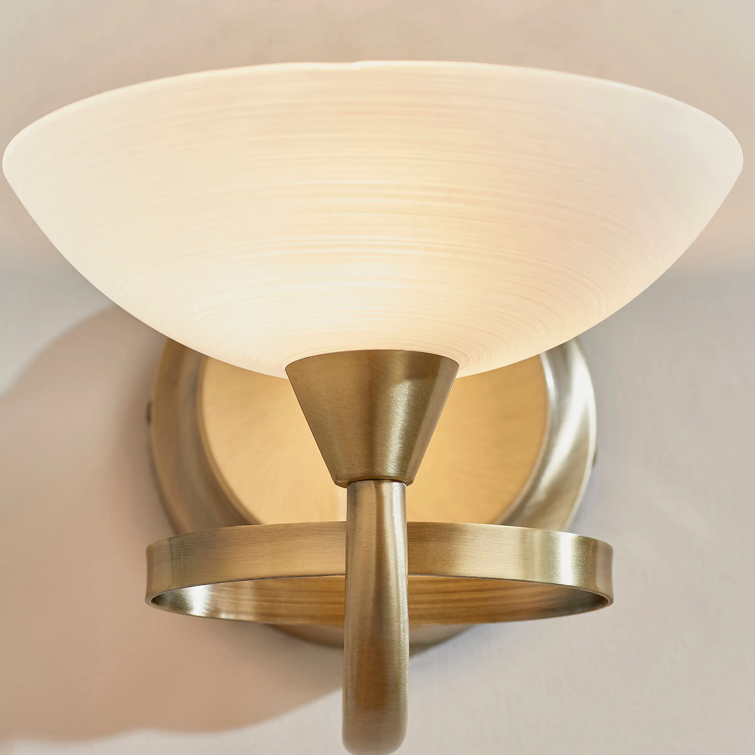 Endon CAGNEY-1WBAB Cagney 1lt Wall Antique brass plate & white glass 33W G9 clear capsule (Required)
