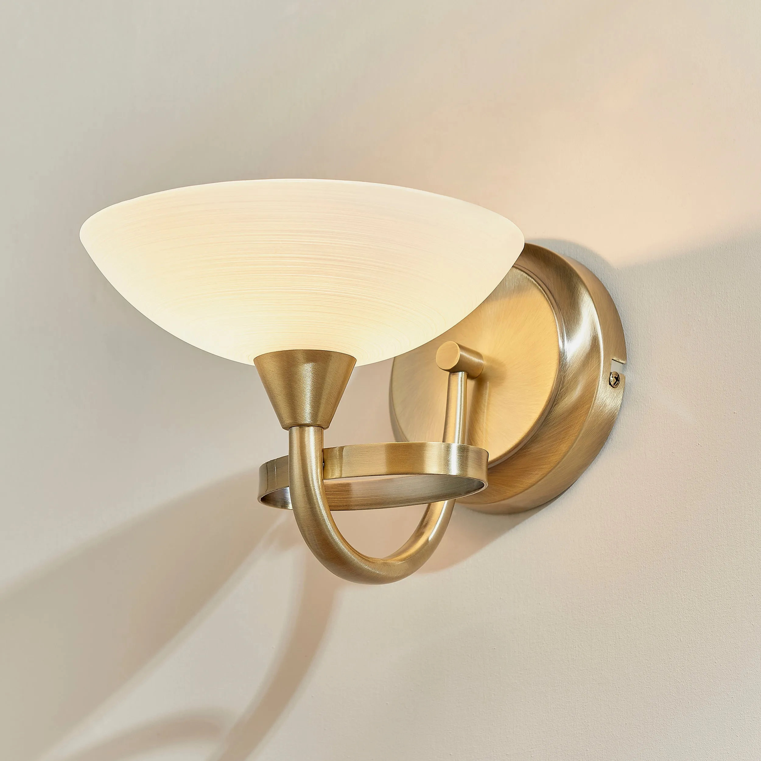 Endon CAGNEY-1WBAB Cagney 1lt Wall Antique brass plate & white glass 33W G9 clear capsule (Required)