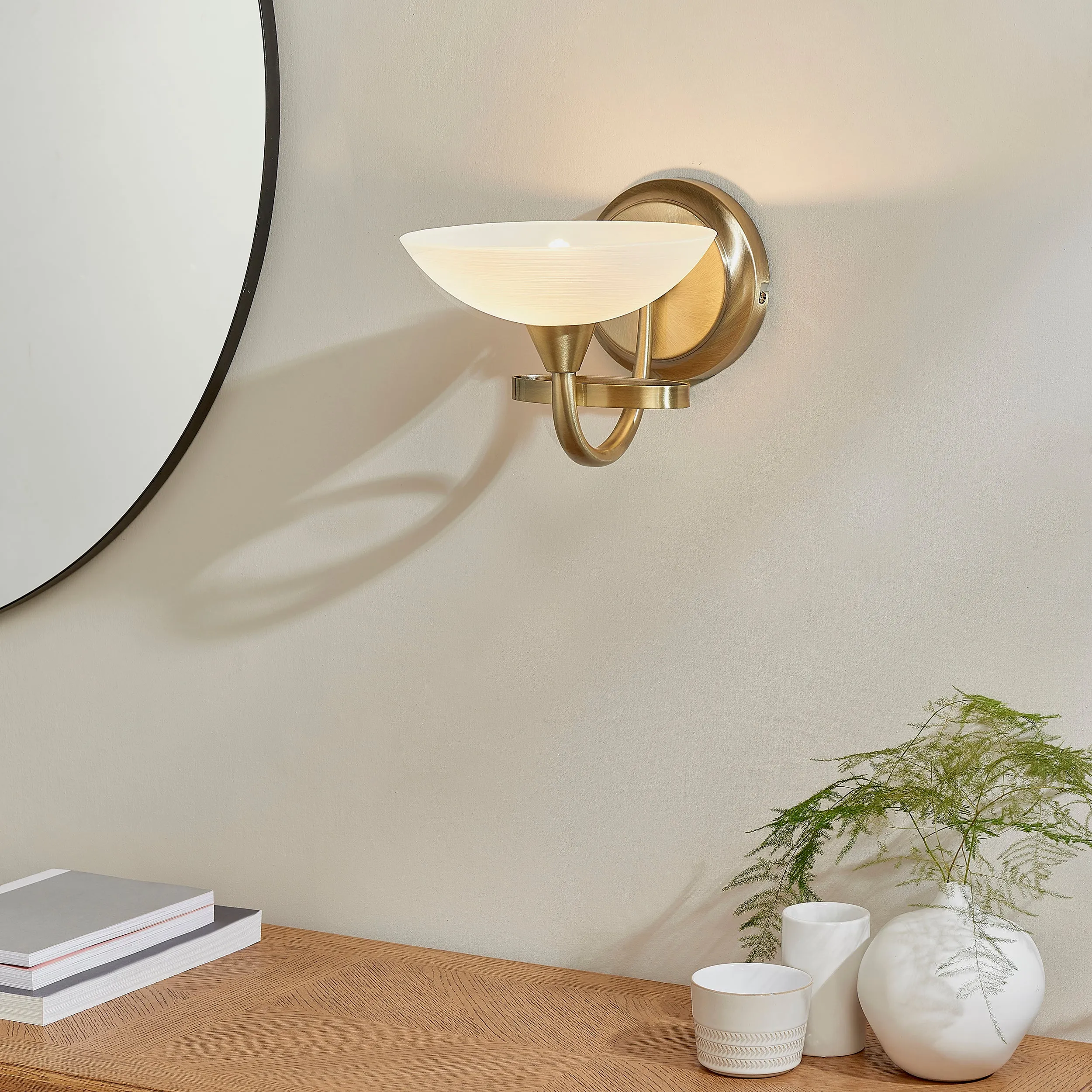 Endon CAGNEY-1WBAB Cagney 1lt Wall Antique brass plate & white glass 33W G9 clear capsule (Required)