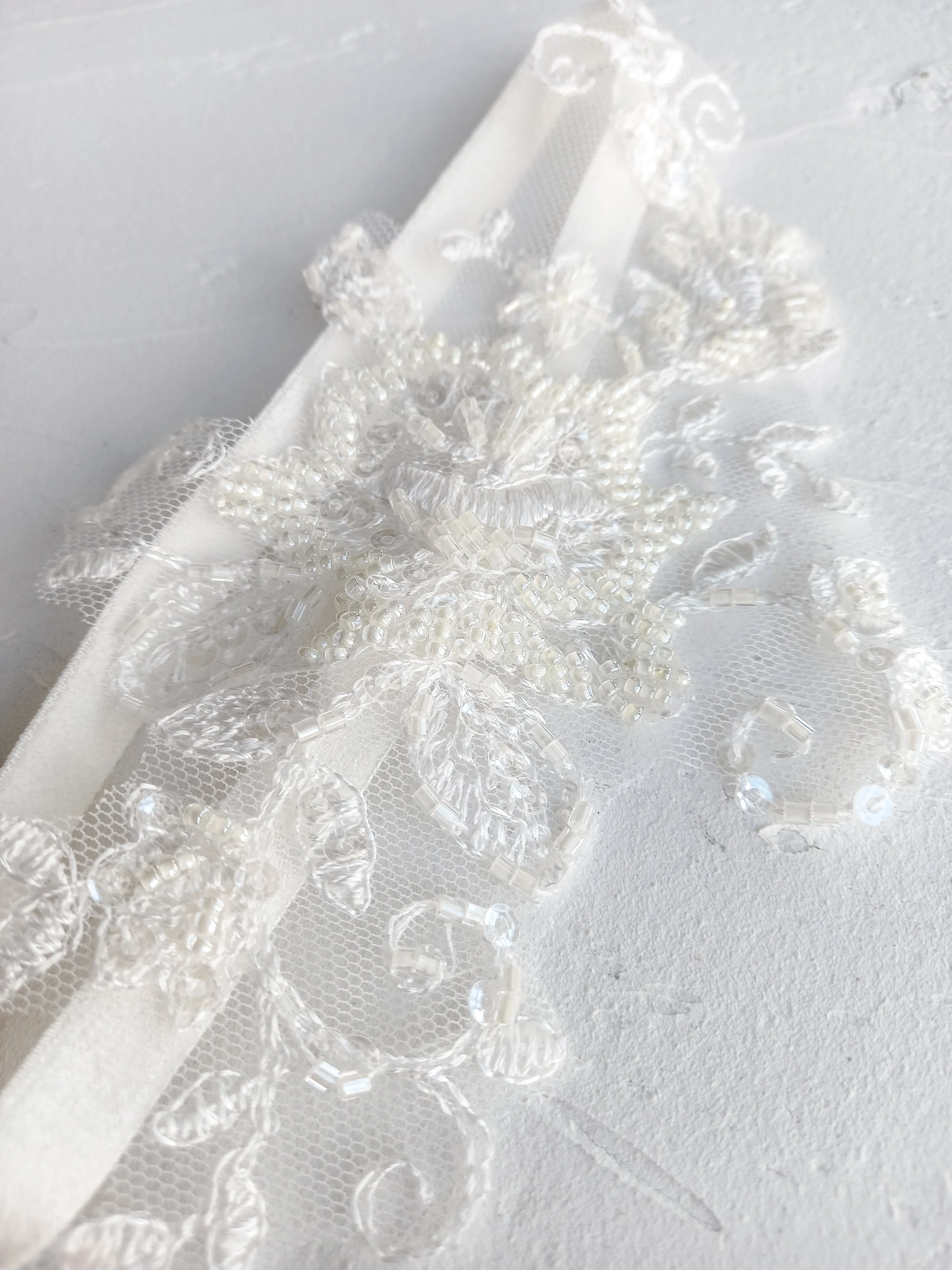 Fleur garter