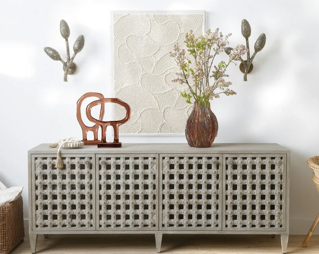 Gallad Sconce