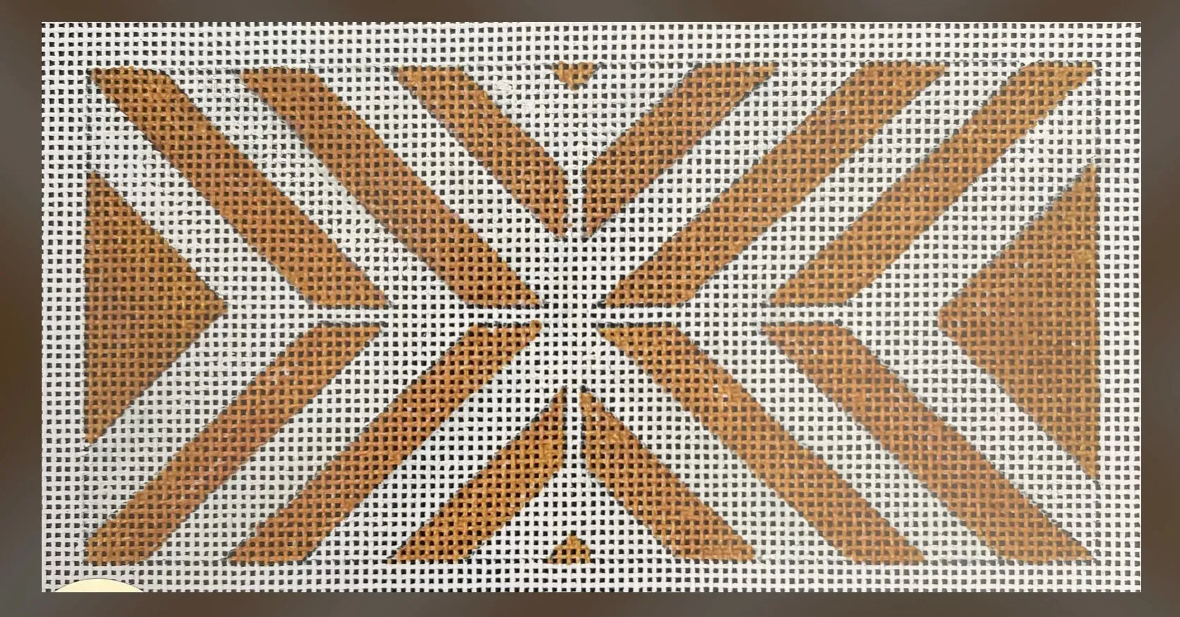 IN590 Cream & Gold Geometric Insert