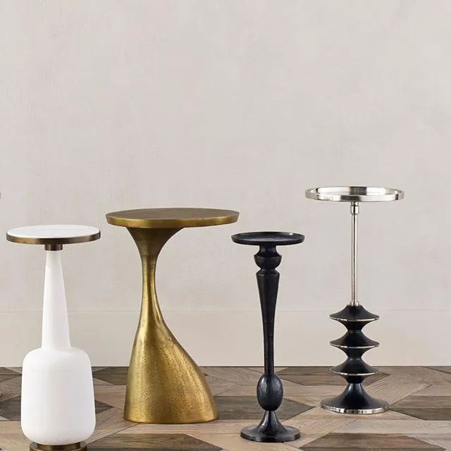 Jamie Drinks Table
