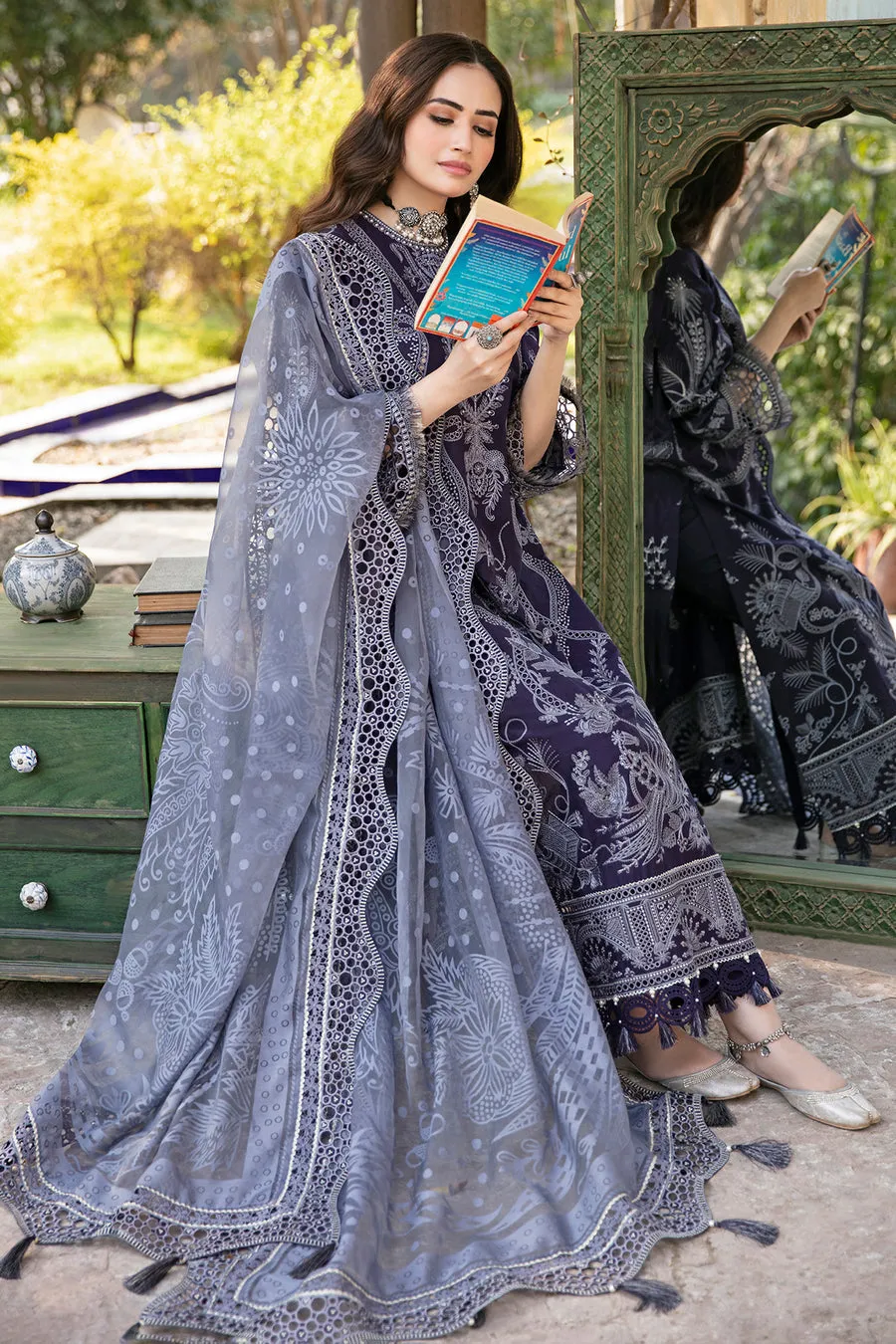 JAZMIN SHAHKAAR LAWN SS'23 | Vol 2 | BANAFSHI