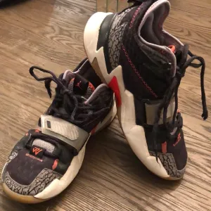 Jordan Why Not Sneakers Zer0.3 red, black, gray and white size 6 boys