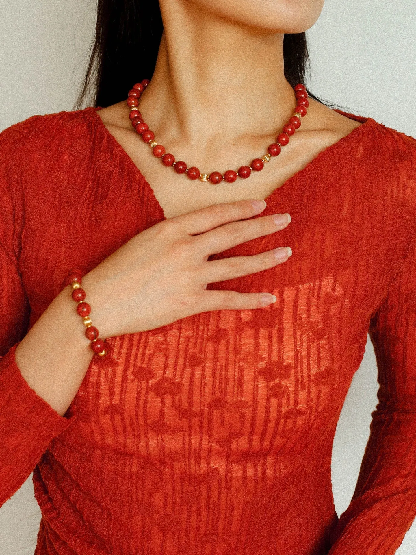 Joyful Red Stone Round Beaded Necklace A Style