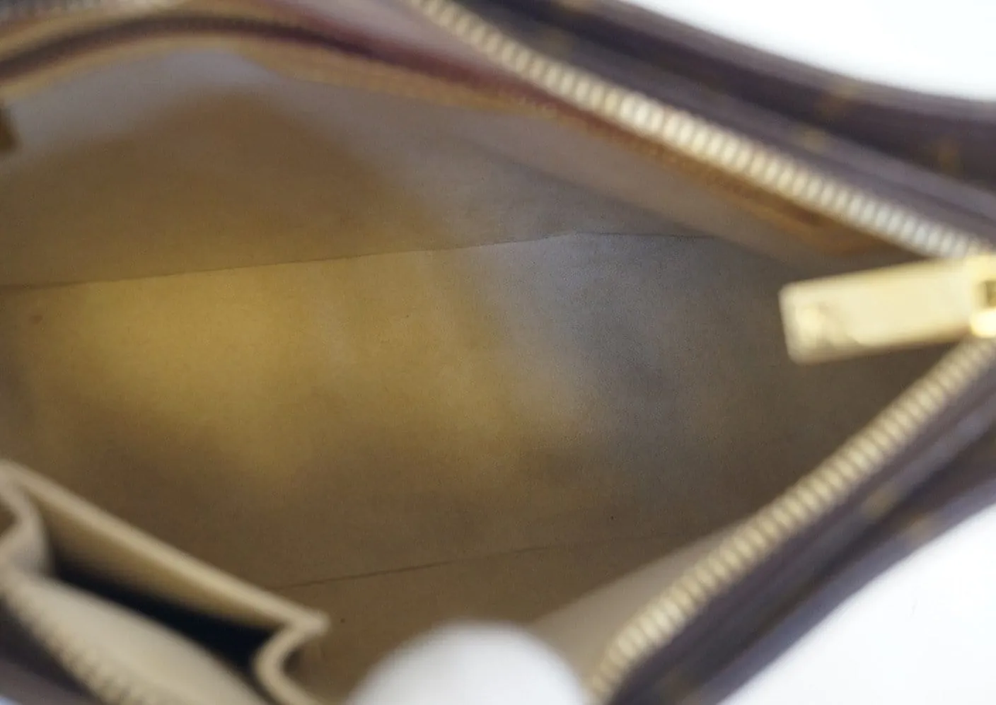 LOUIS VUITTON Monogram Looping Mm Shoulder Bag