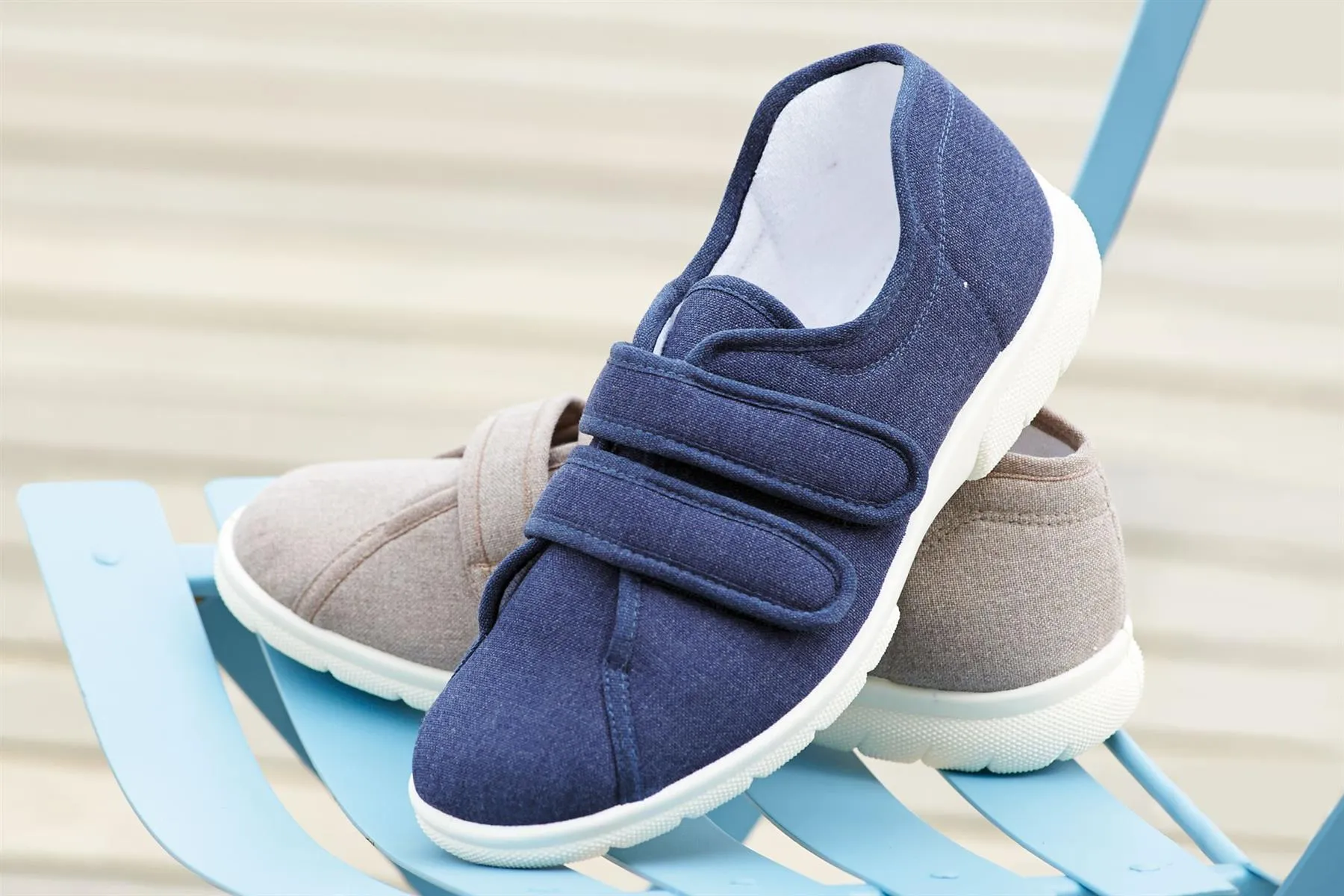 Men'S Canvas / Summer Shoes (Harris)6V Wide Fit in Navy by DB Shoes in Navy