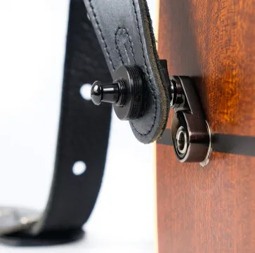 MUSICNOMAD MN270 ACOUSTI-LOK HIHNALUKKOADAPTERI