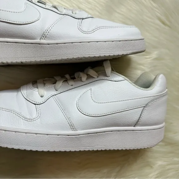 Nike Ebernon White Sneakers Size 9.5