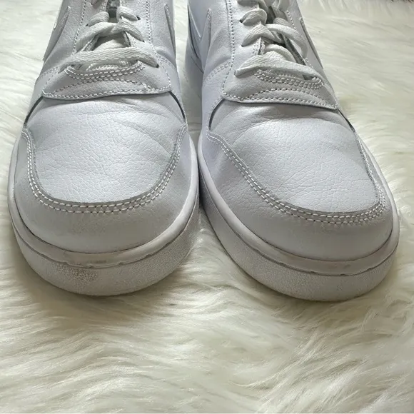 Nike Ebernon White Sneakers Size 9.5