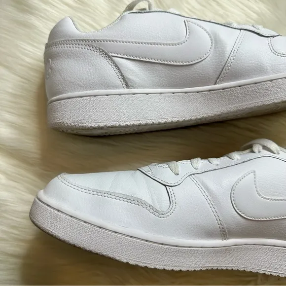 Nike Ebernon White Sneakers Size 9.5