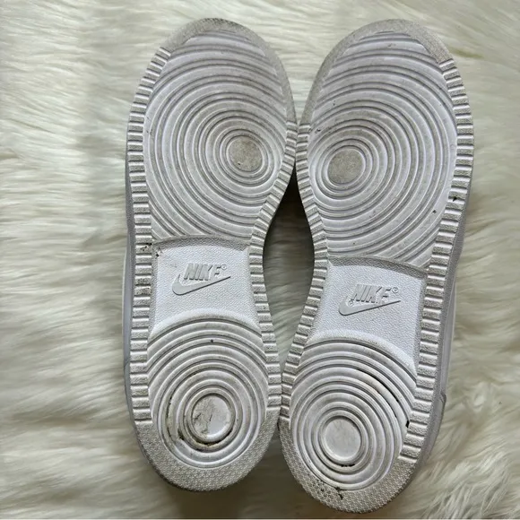 Nike Ebernon White Sneakers Size 9.5