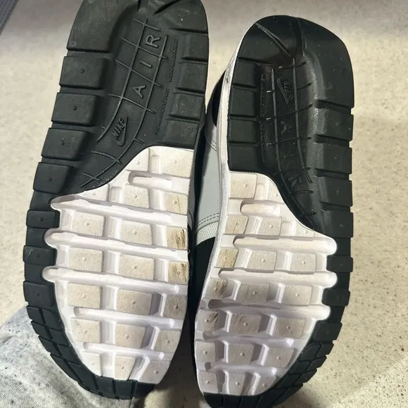 Nike White and Black Sneakers