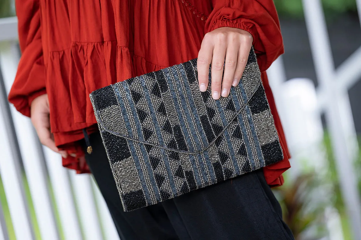 PR50 - Midnight Beaded Clutch