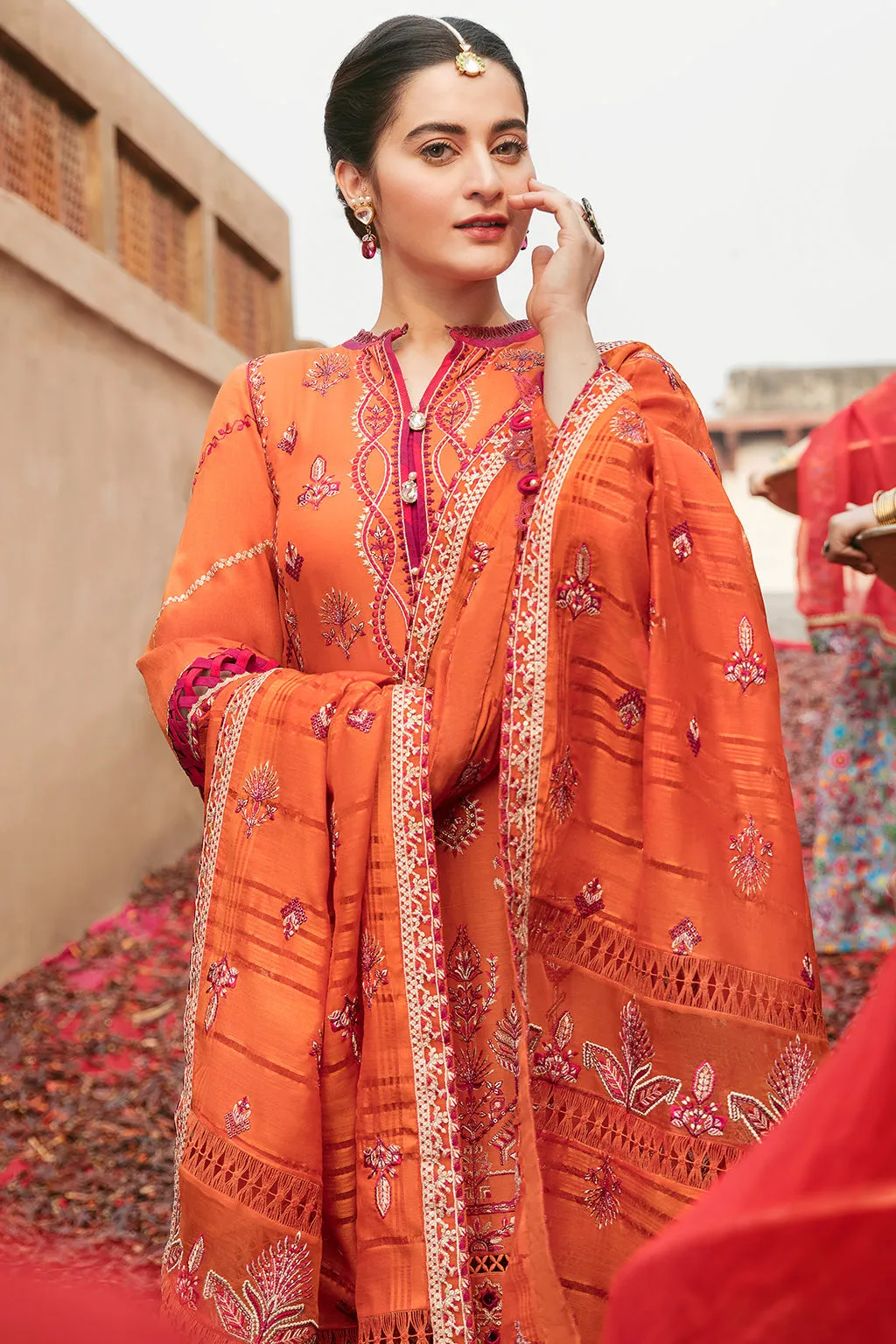 Sassi | Afrozeh Shabnami Festive Lawn Collection 2022 | Unstitched Embroidered Lawn Suits