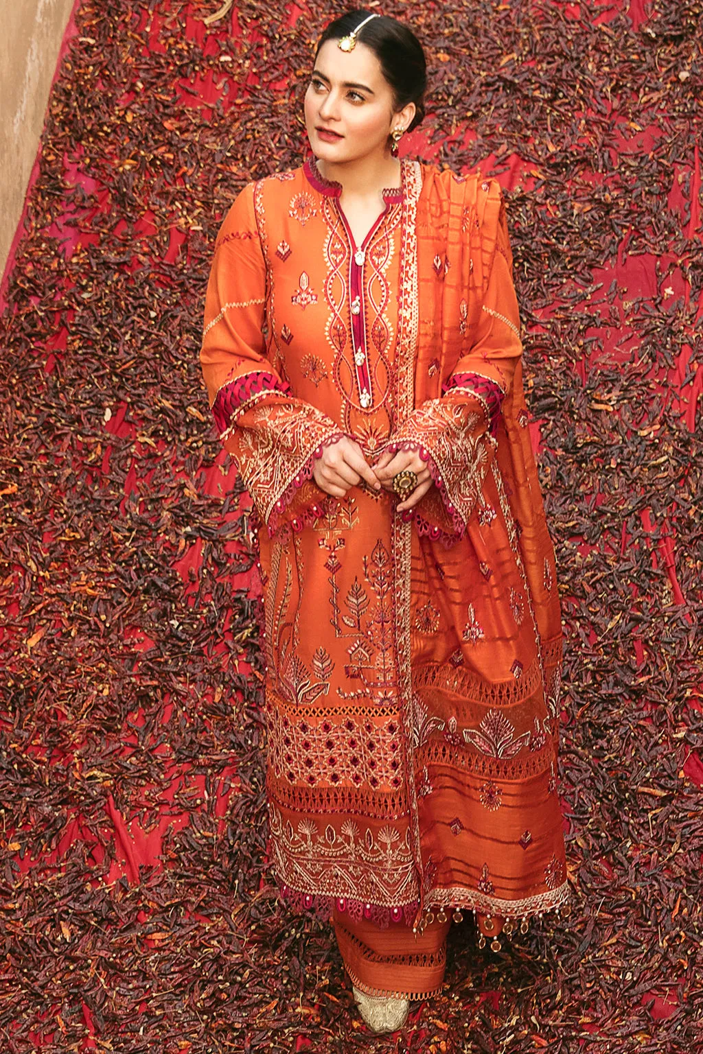 Sassi | Afrozeh Shabnami Festive Lawn Collection 2022 | Unstitched Embroidered Lawn Suits