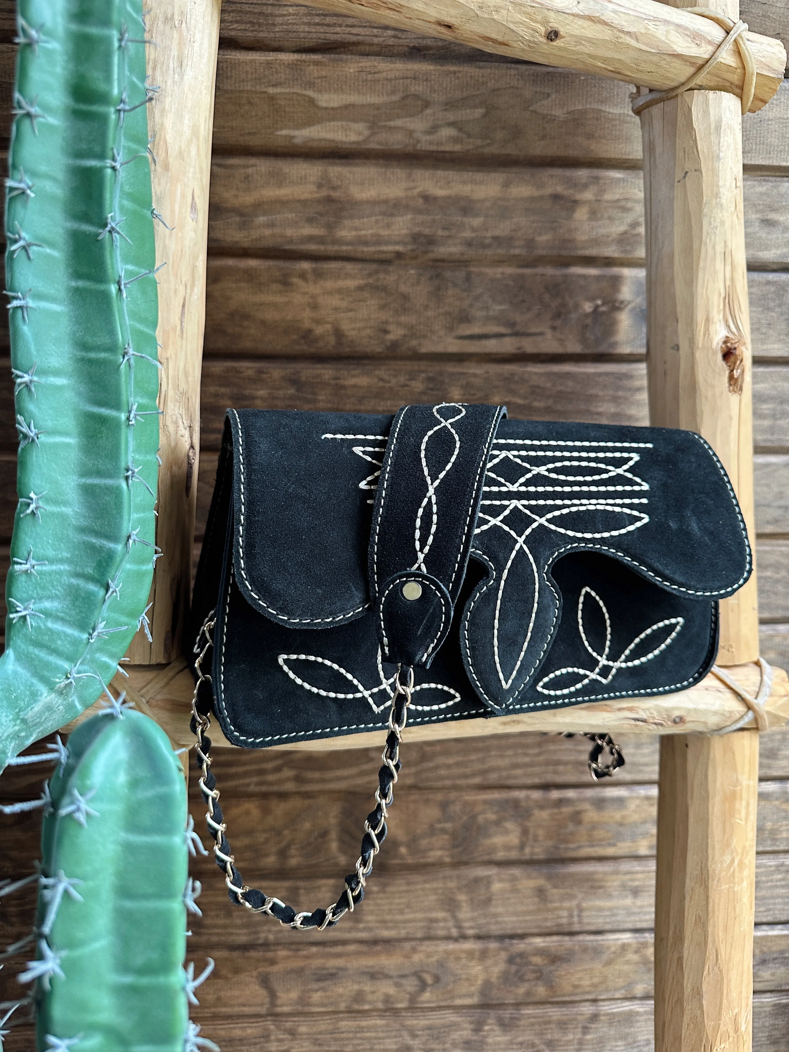 The Boot Stitch Purse - Black
