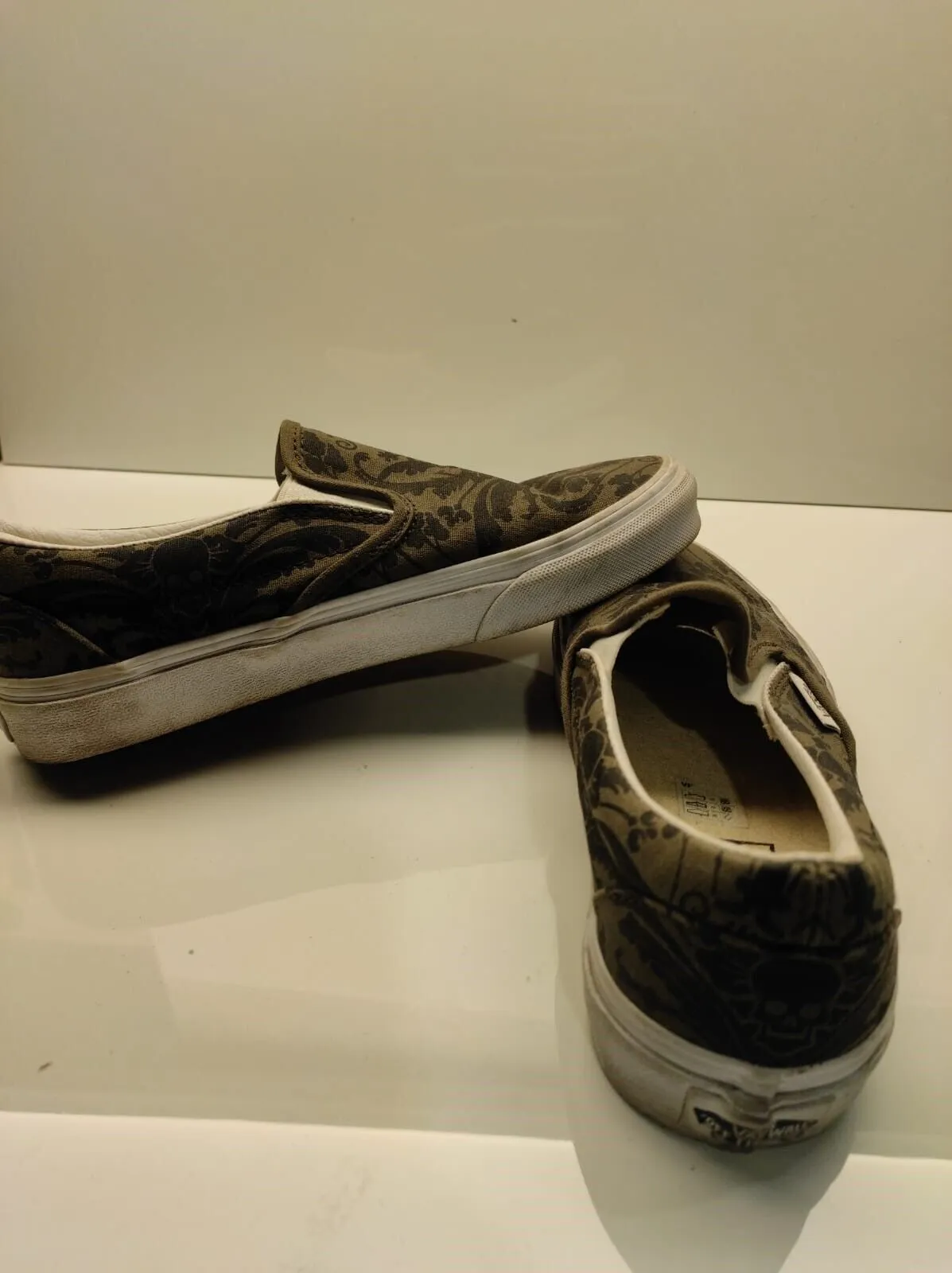 Vans Men's Classic Slip On Skull Tapestry Grape Leaf Canvas Shoes Size 5