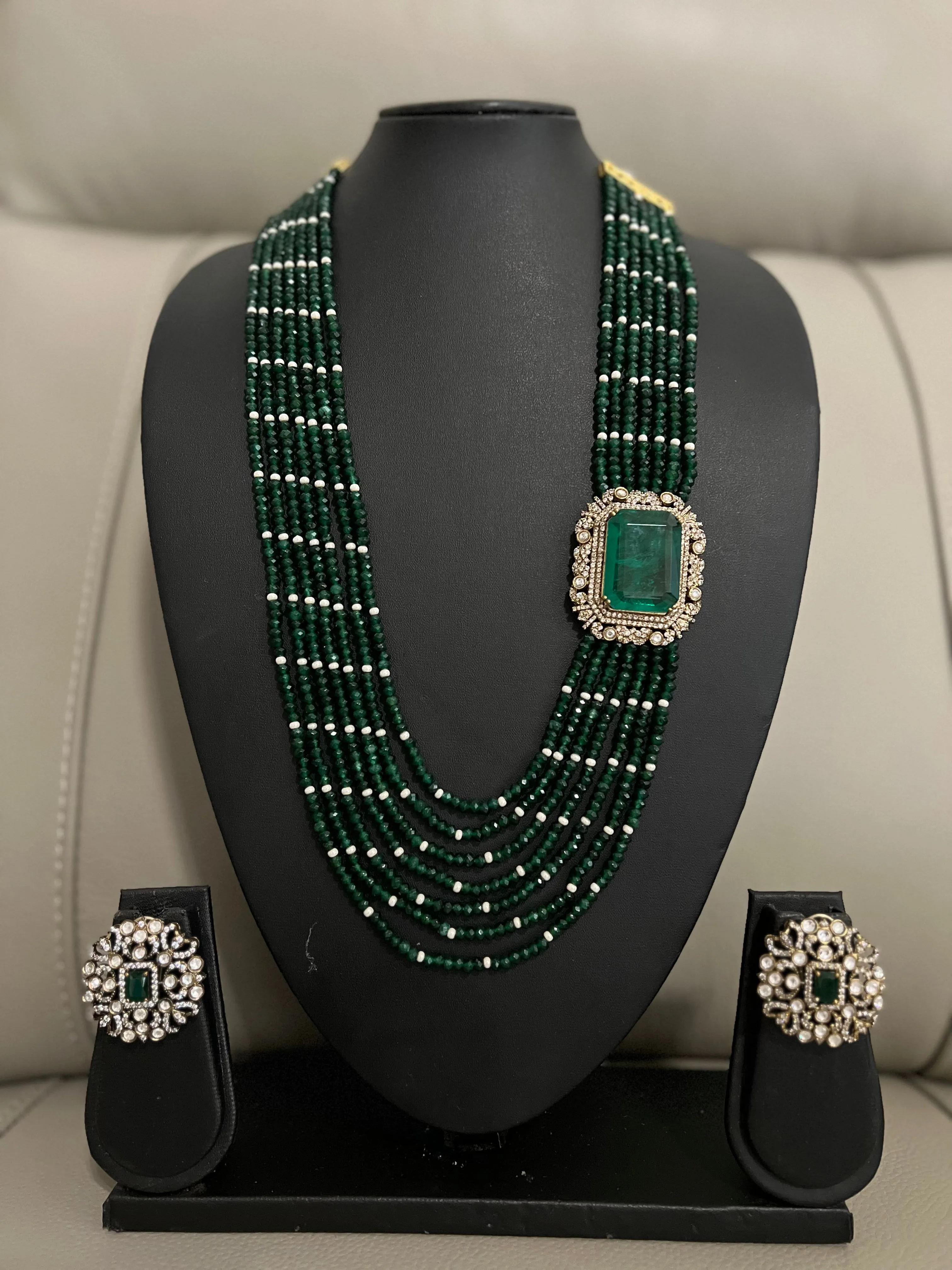 Victorian Green Beaded necklace set.